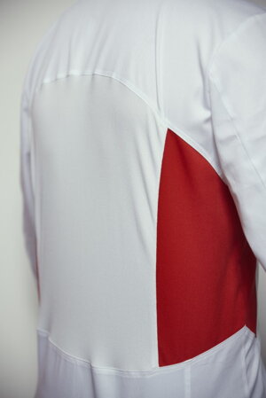 Detail termomateriálu na chrrbte Detail termomateriálu